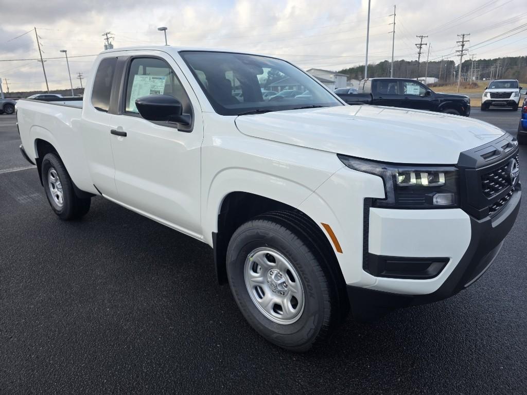 2026 Nissan Frontier S's photo