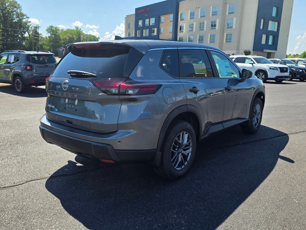 2025 Nissan Rogue S photo 2
