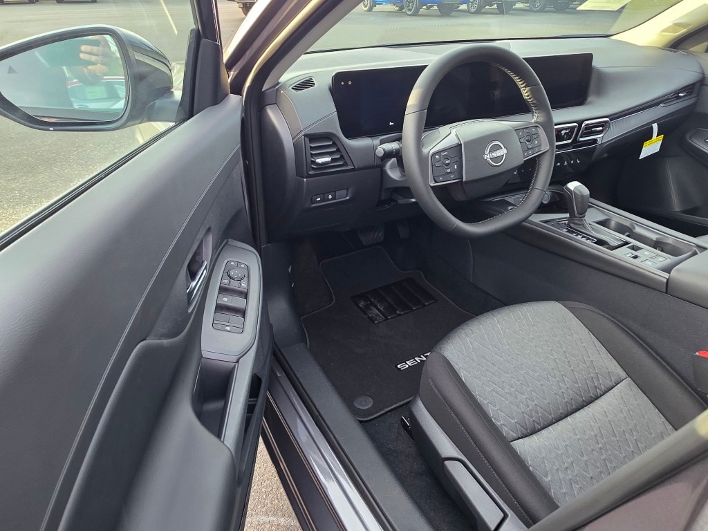 2026 Nissan Sentra SV - Photo 8