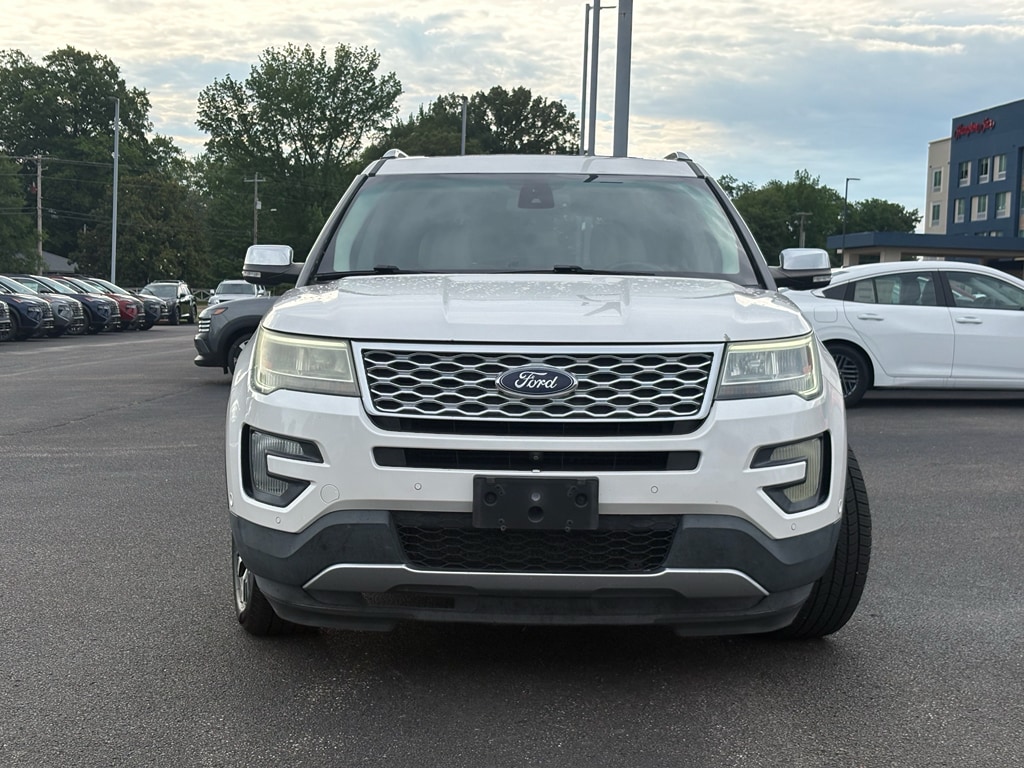 Used 2017 Ford Explorer Platinum with VIN 1FM5K8HTXHGB05852 for sale in Paris, TN