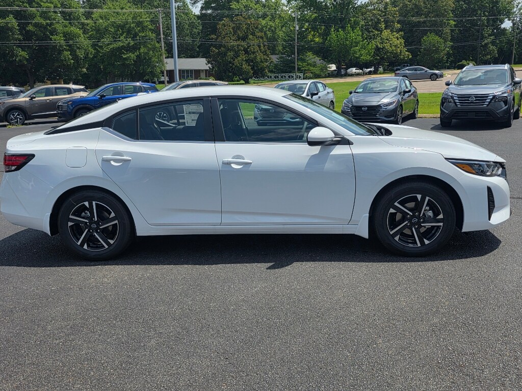 2025 Nissan Sentra SV photo 2
