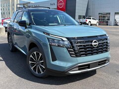 2026 Nissan Pathfinder Platinum SUV