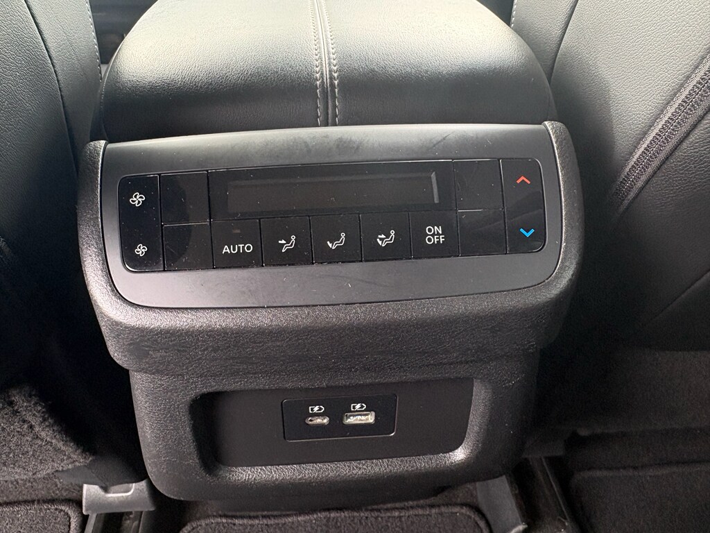 2024 Nissan Pathfinder SL - Photo 24