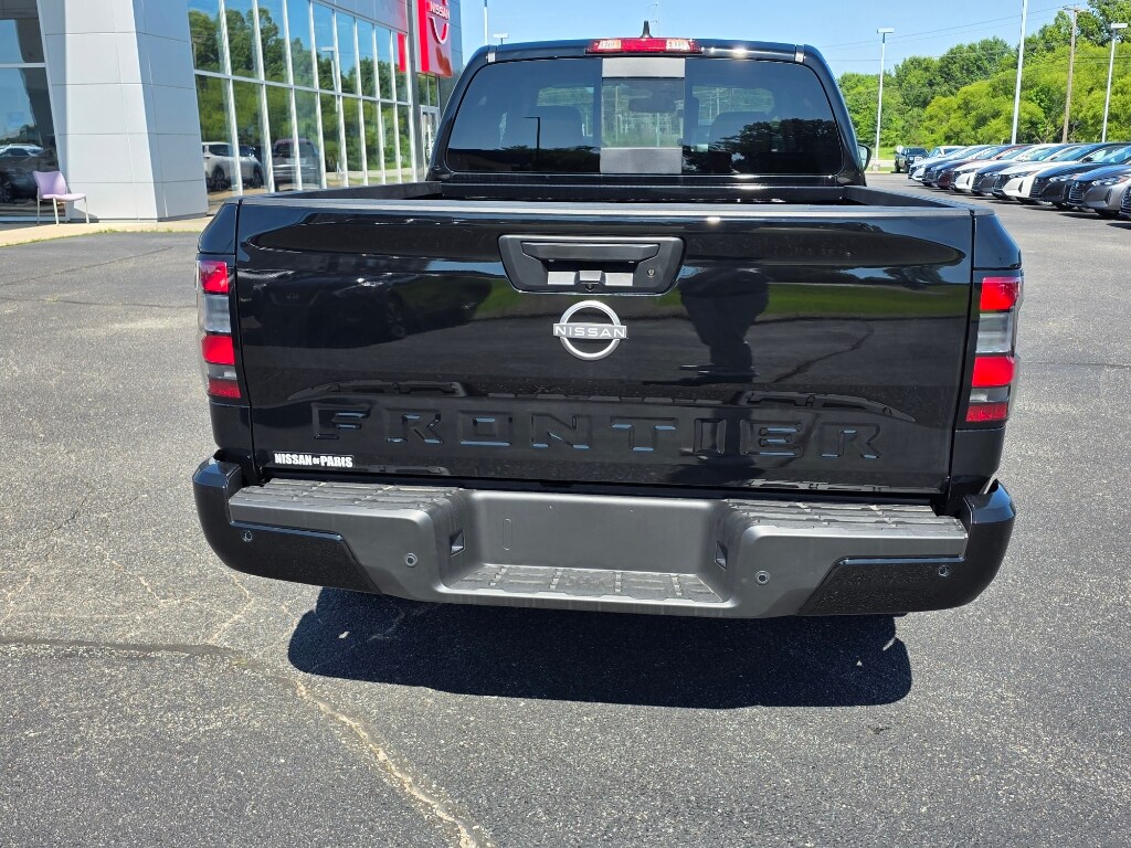 2025 Nissan Frontier SV photo 4