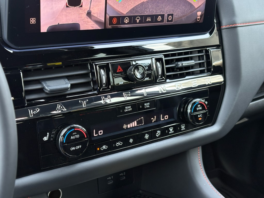 2026 Nissan Pathfinder Rock Creek - Photo 10