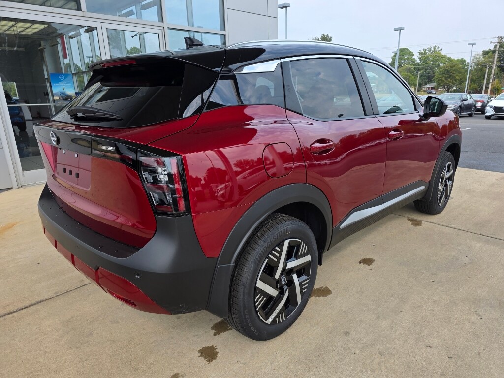 2026 Nissan Kicks SV photo 2