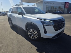 2026 Nissan Pathfinder SL SUV