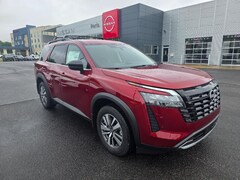 2026 Nissan Pathfinder SL SUV