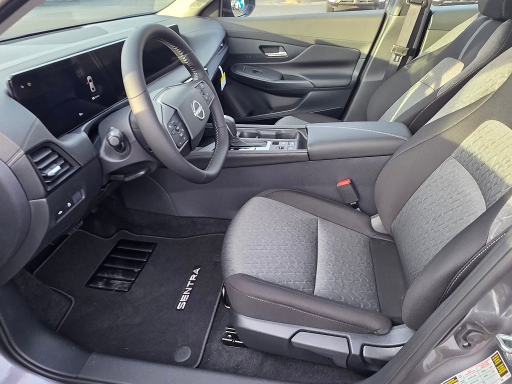 2026 Nissan Sentra SV - Photo 11