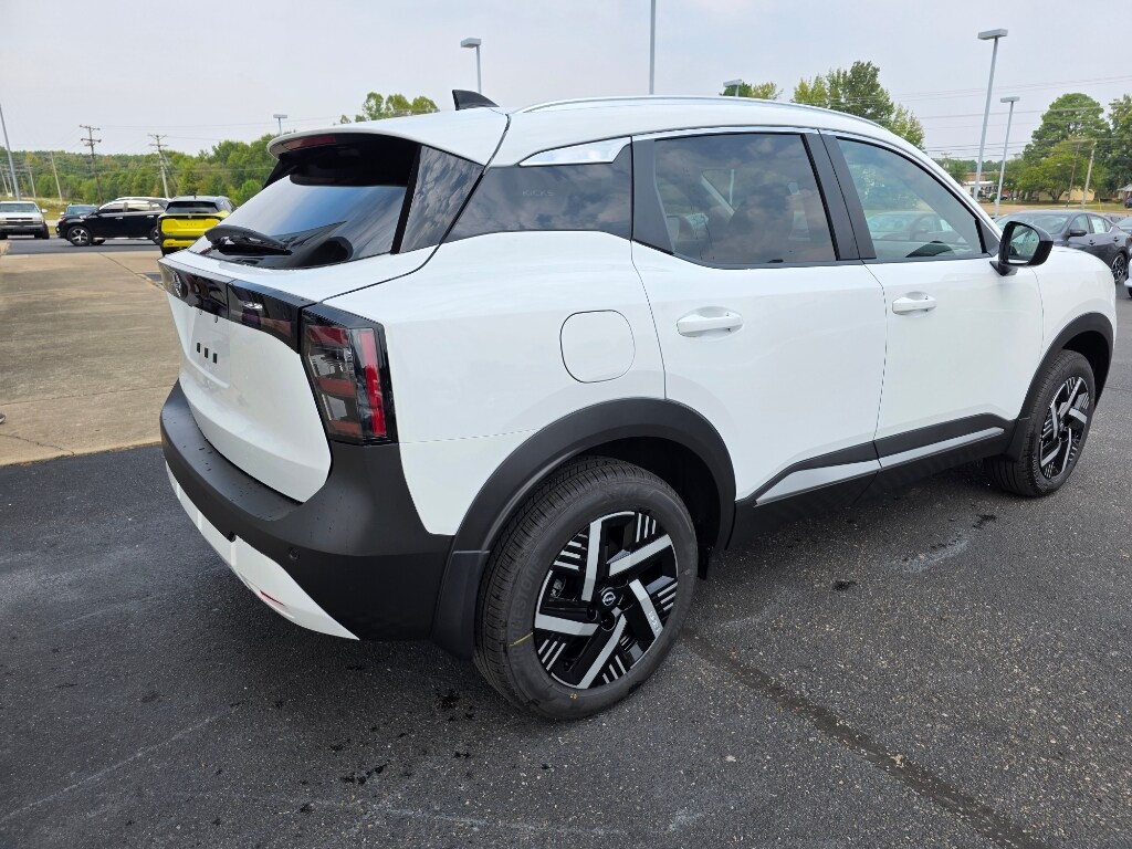 2026 Nissan Kicks SV photo 2