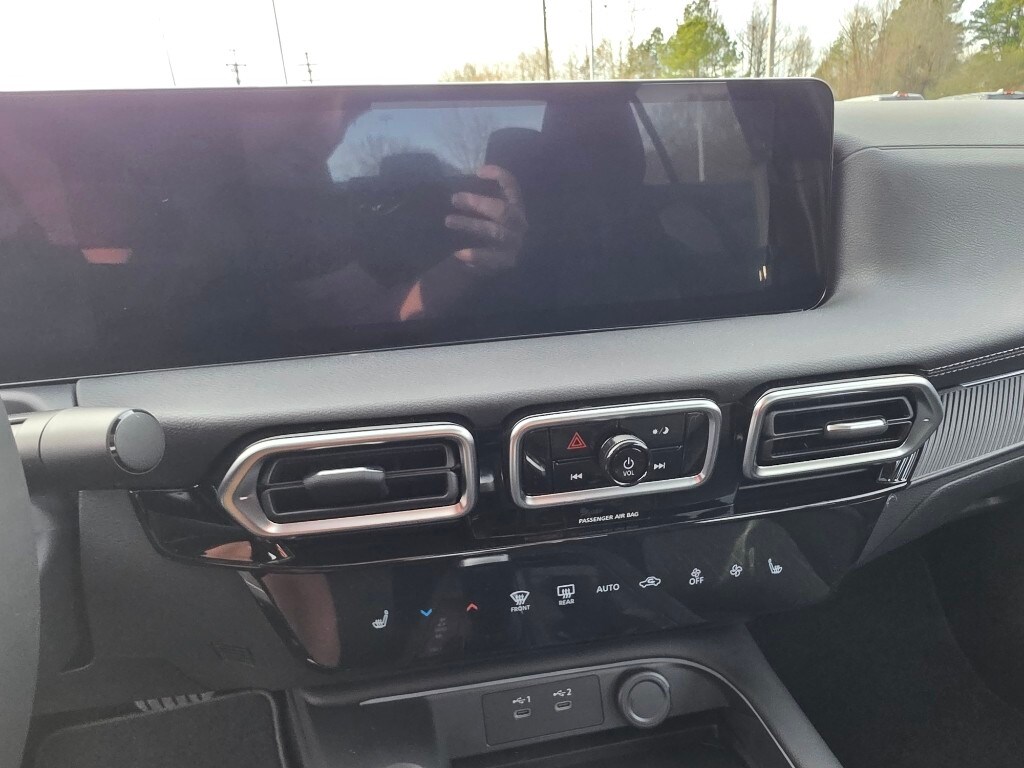 2026 Nissan Sentra SV - Photo 17