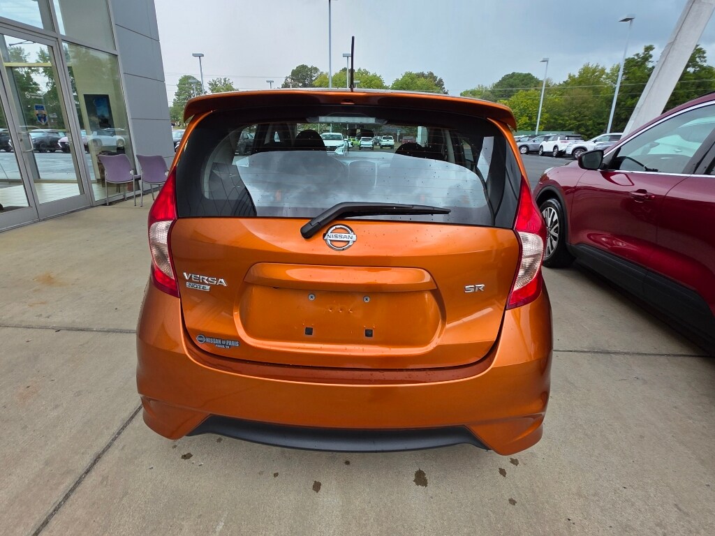 2017 Nissan Versa Note SR photo 4