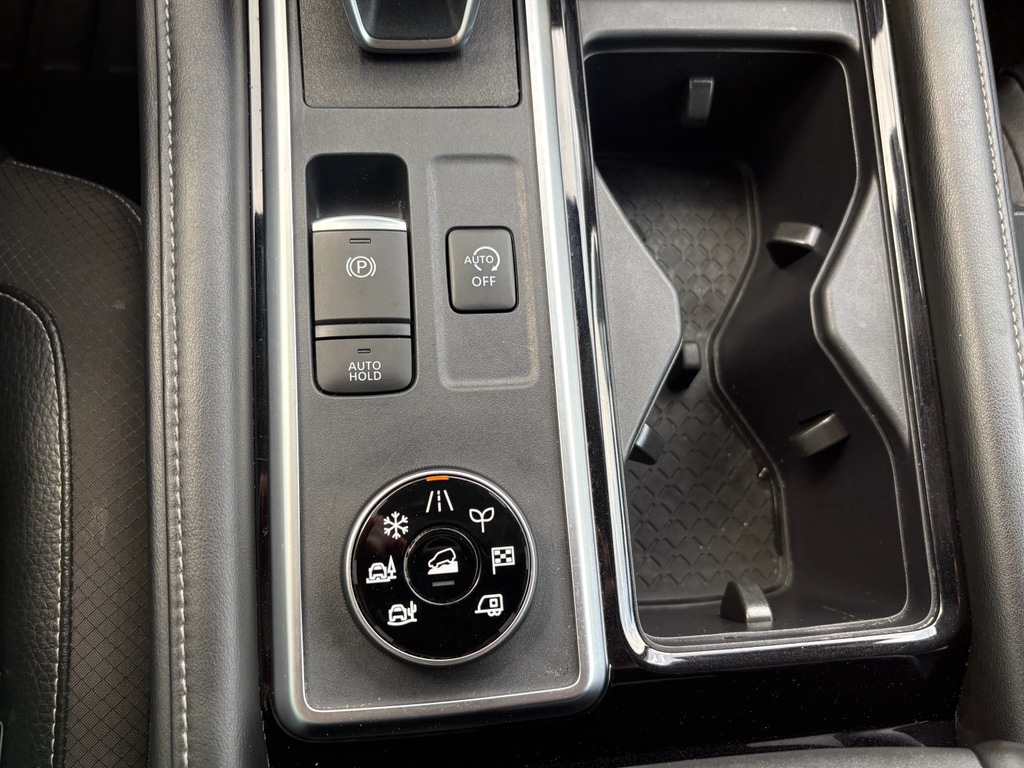2024 Nissan Pathfinder SL - Photo 16