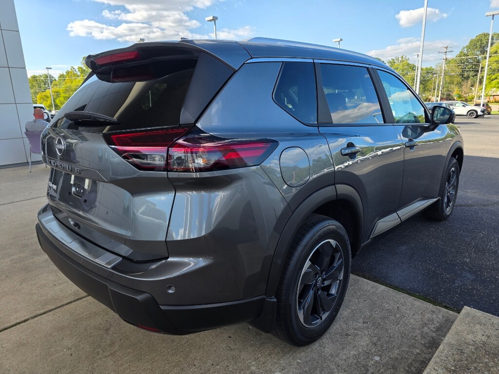 2026 Nissan Rogue SV photo 3