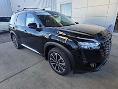 2026 Nissan Pathfinder Platinum SUV