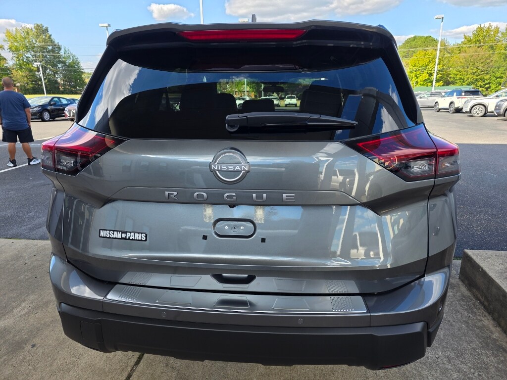 2026 Nissan Rogue SV photo 4