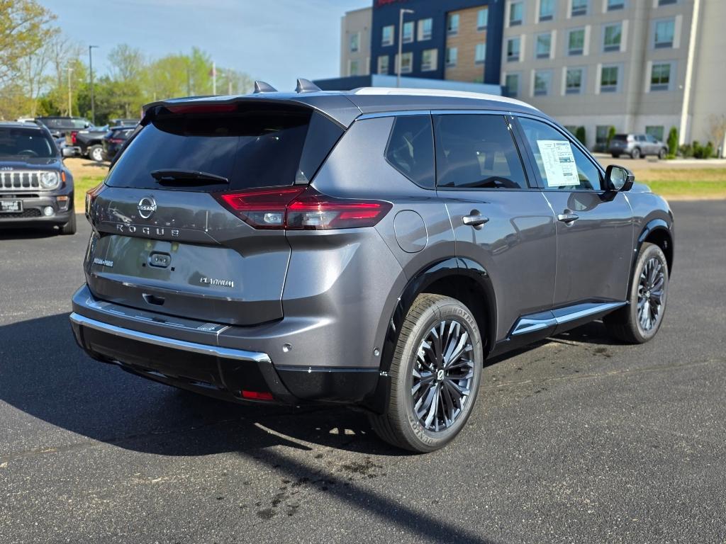 2025 Nissan Rogue Platinum photo 3
