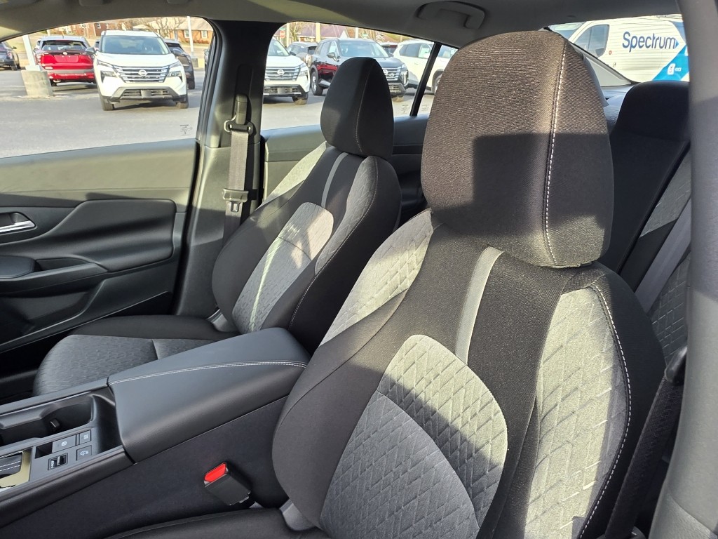 2026 Nissan Sentra SV - Photo 10