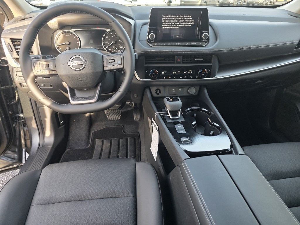 2026 Nissan Rogue SV - Photo 14