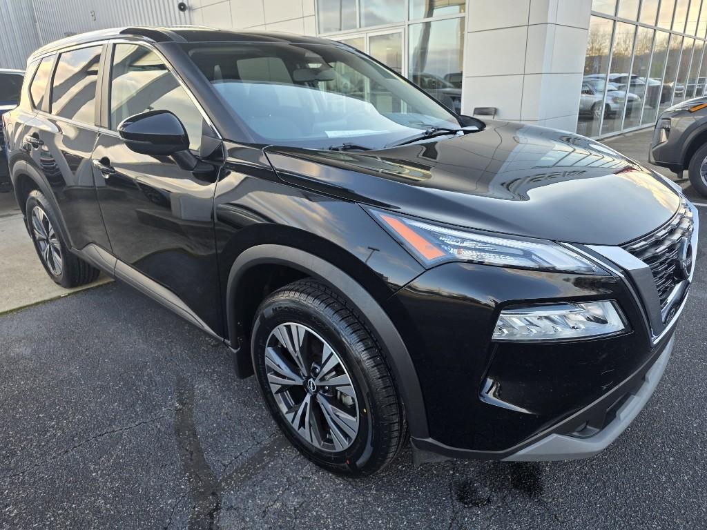 2023 Nissan Rogue SV's photo