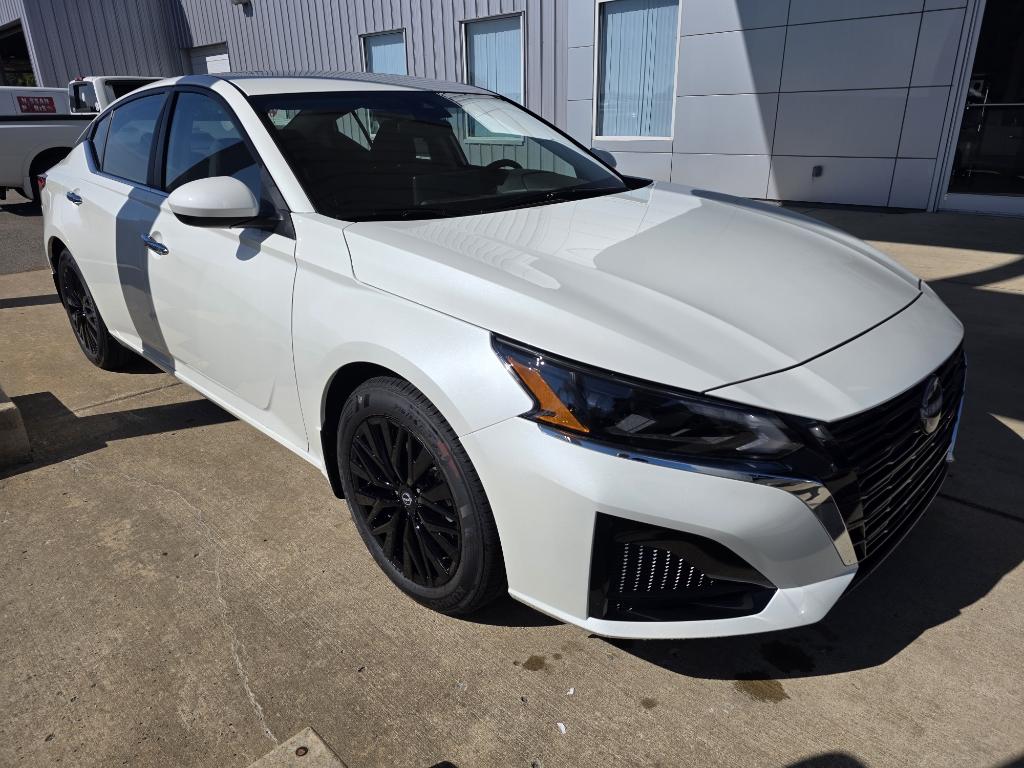 2025 Nissan Altima Sedan 