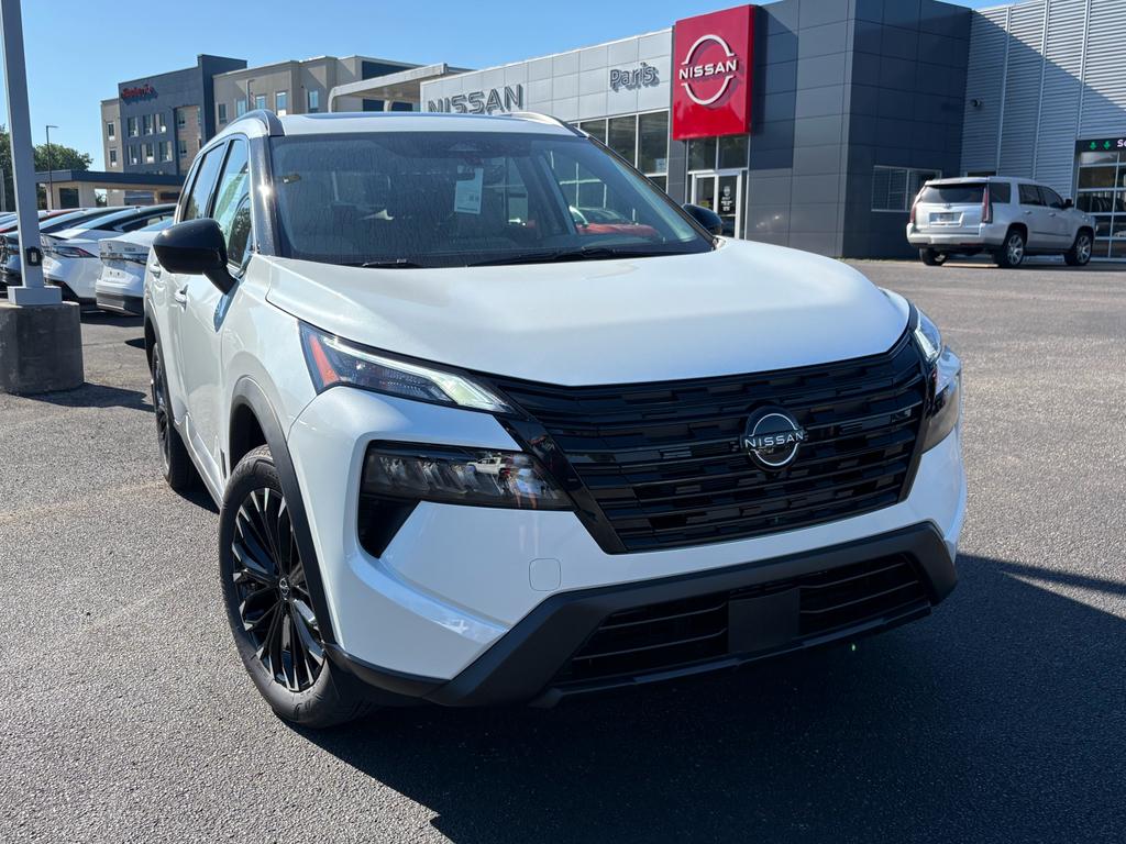 2026 Nissan Rogue Dark Armor's photo