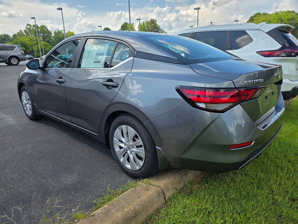 2025 Nissan Sentra S photo 4