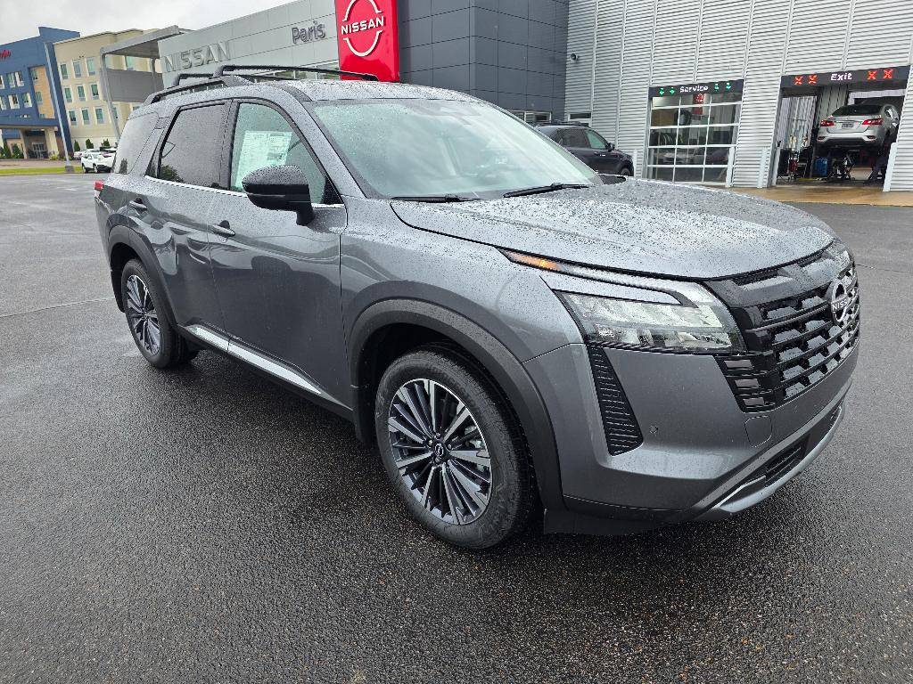 2026 Nissan Pathfinder Platinum 4WD's photo