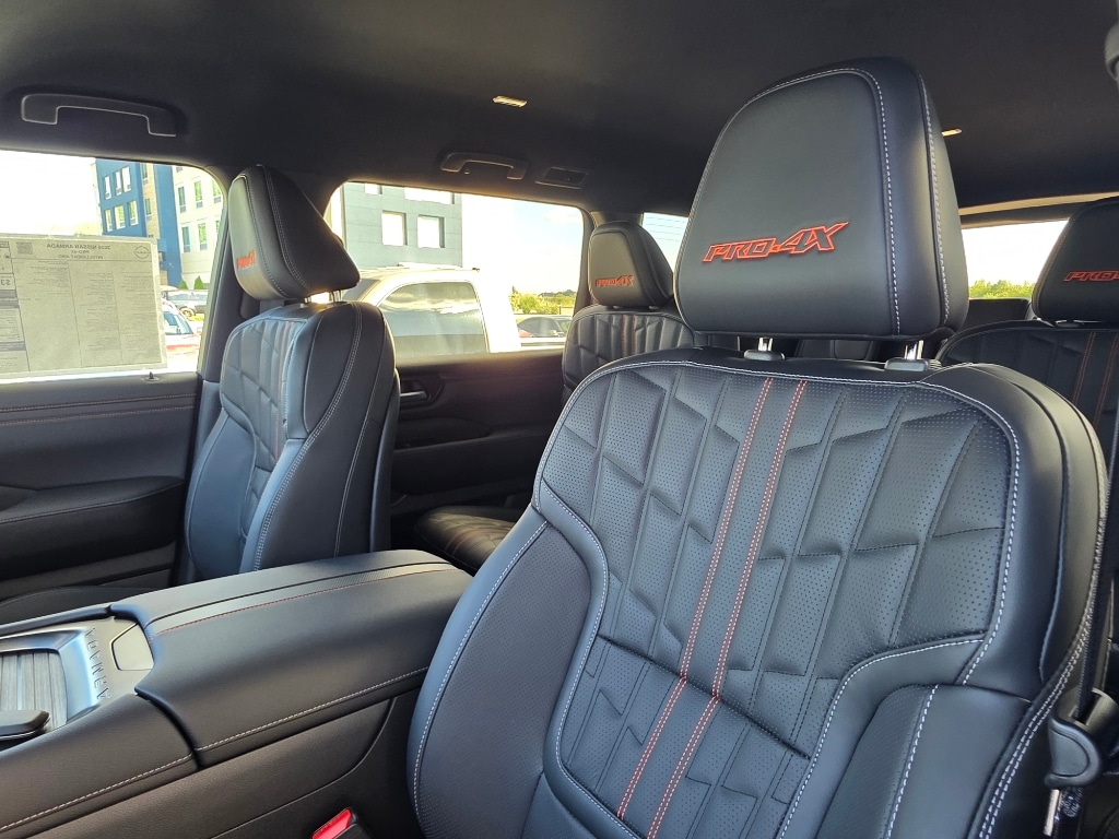 2026 Nissan Armada PRO-4X - Photo 11