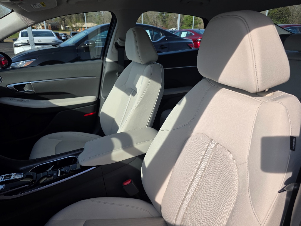 2023 Hyundai Sonata SEL - Photo 13