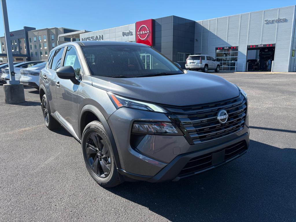 2026 Nissan Rogue SV FWD's photo