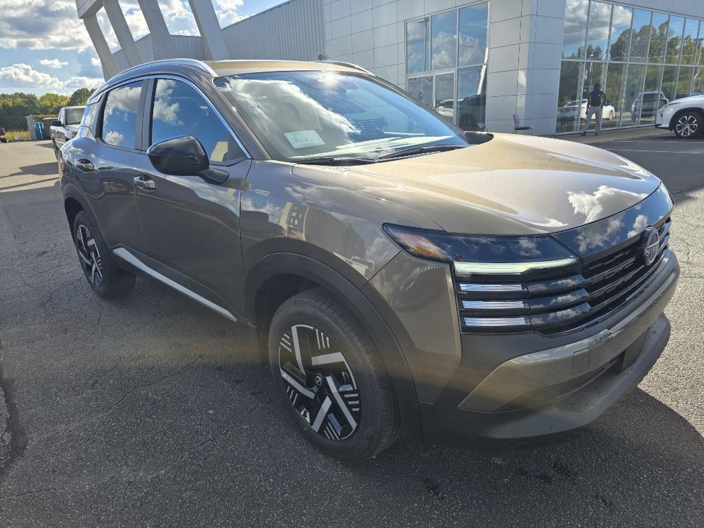 2026 Nissan KICKS SV's photo