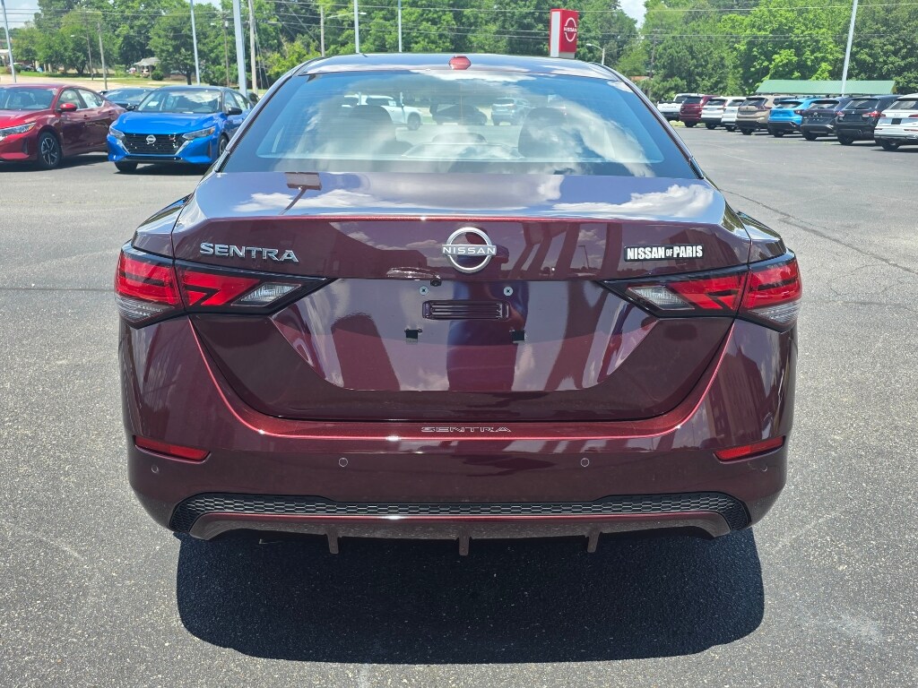 2025 Nissan Sentra SV photo 4