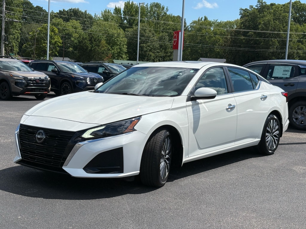 Certified 2023 Nissan Altima 2.5 SV Sedan