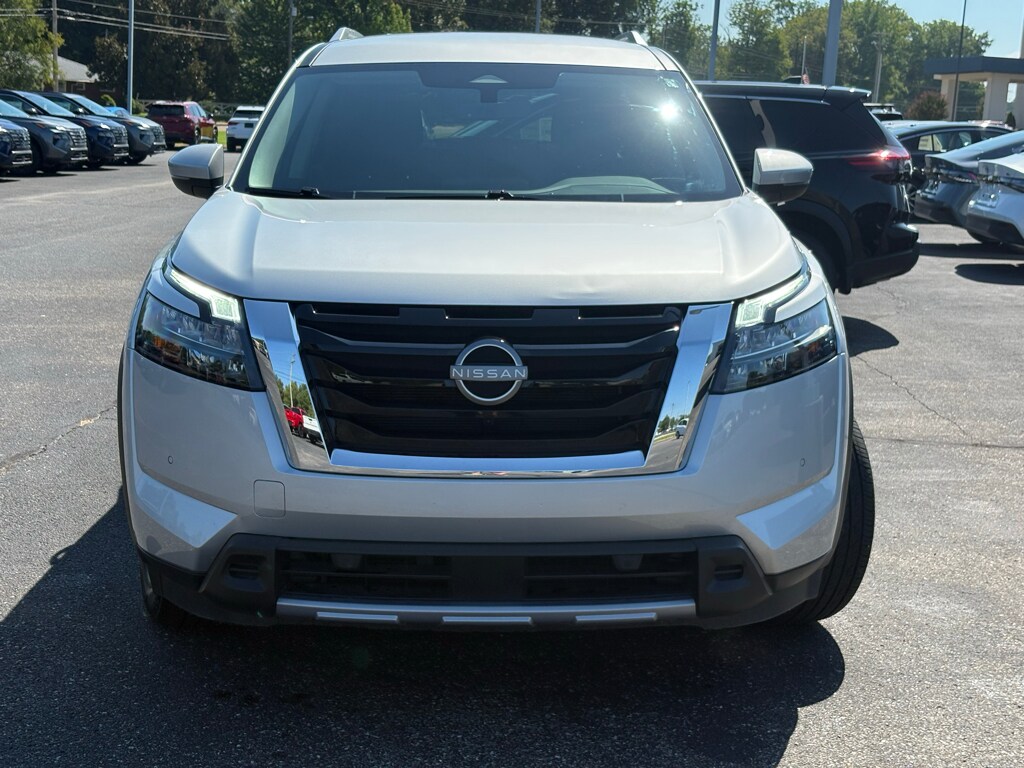 Certified 2025 Nissan Pathfinder SL SUV