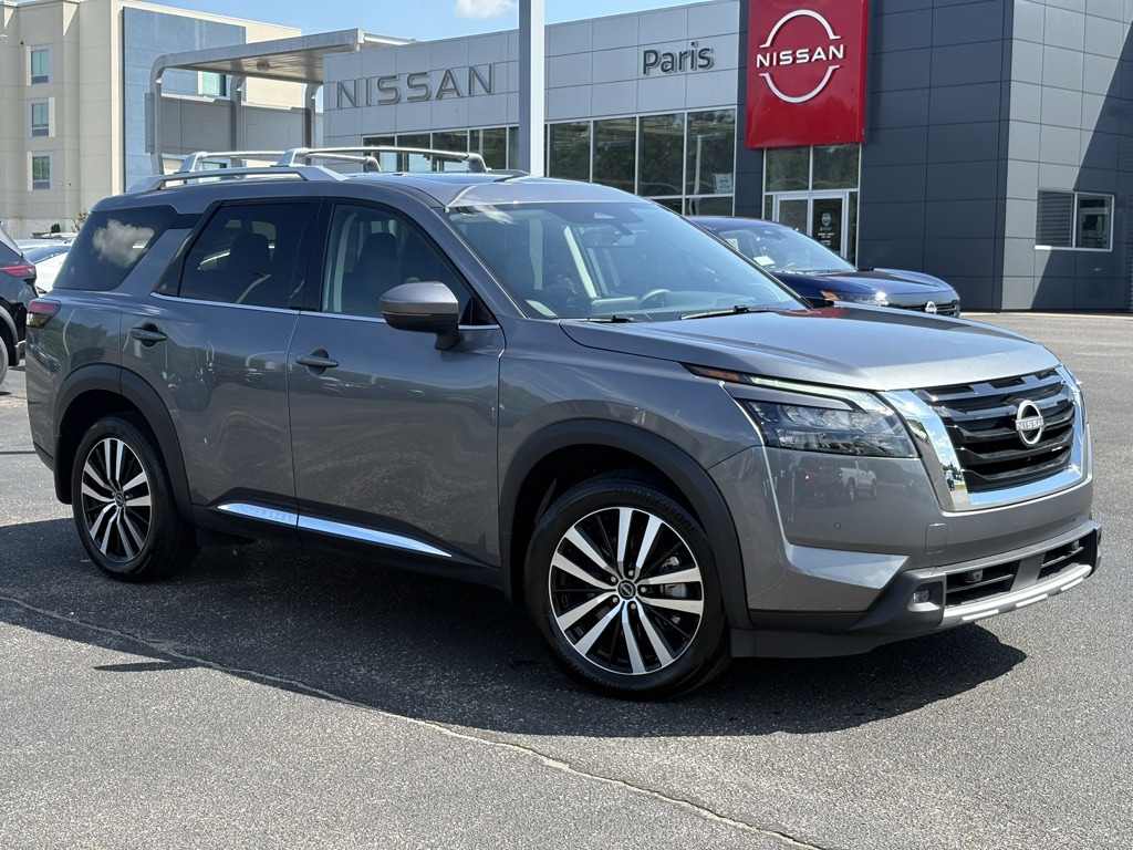 Used 2025 Nissan Pathfinder Platinum