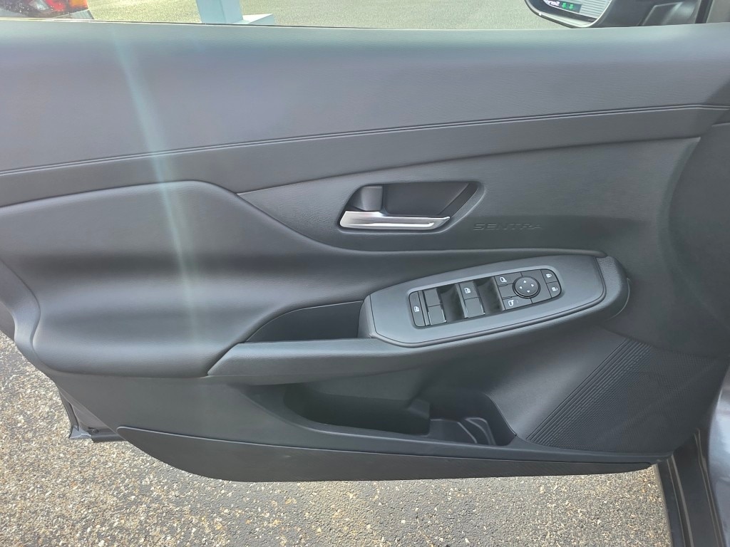 2026 Nissan Sentra SV - Photo 9