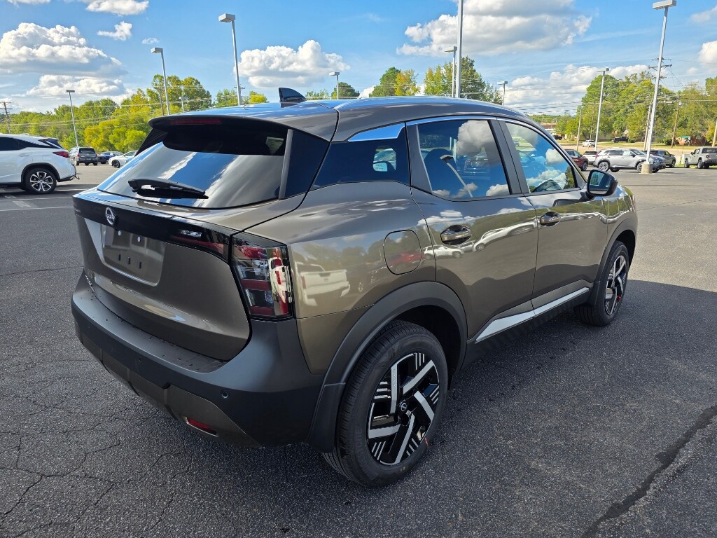 2026 Nissan Kicks SV photo 4