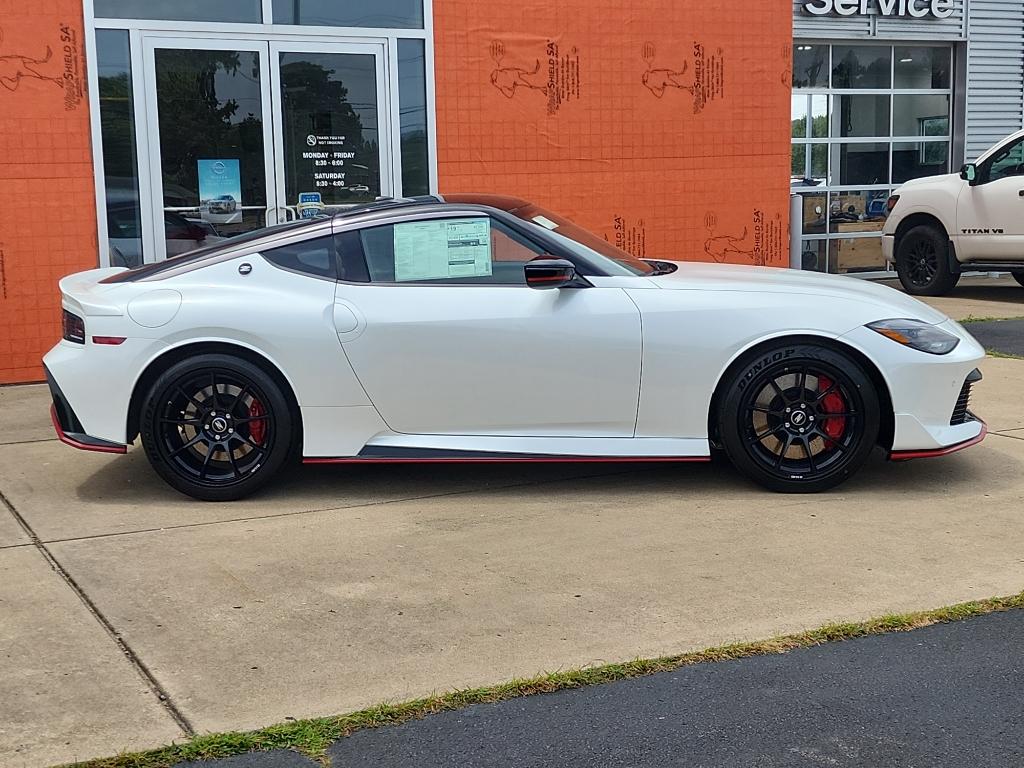Used 2024 Nissan Z NISMO with VIN JN1BZ4CH0RM363981 for sale in Paris, TN
