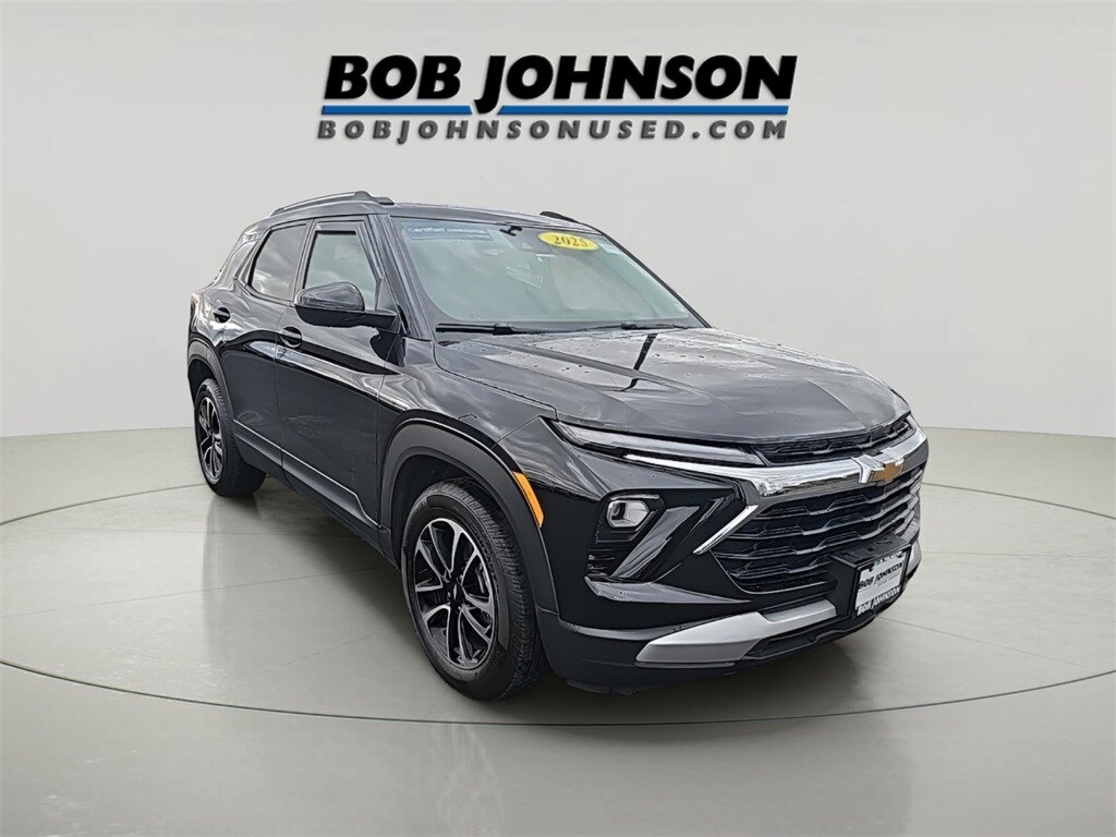 Used 2025 Chevrolet Trailblazer LT SUV