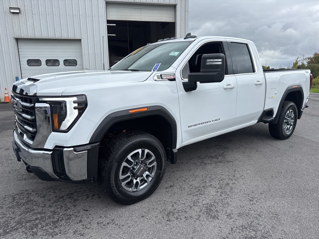 2024 Gmc Sierra HD SLE photo 3