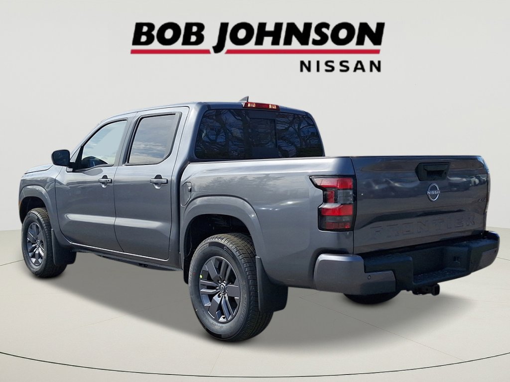 2025 Nissan Frontier SV photo 3