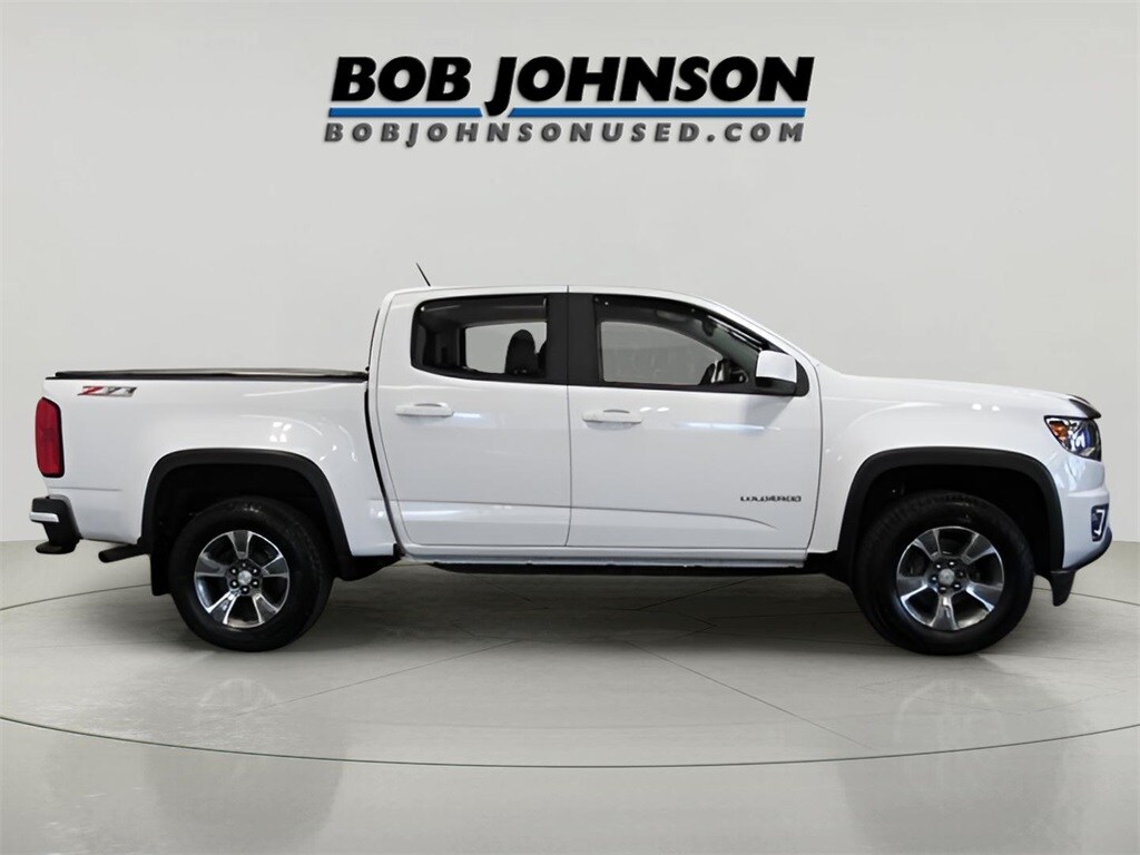 2017 Chevrolet Colorado Z71 photo 3