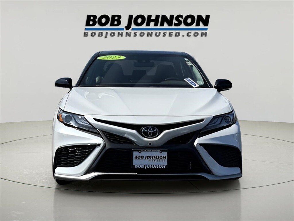 2023 Toyota Camry XSE V6 photo 2