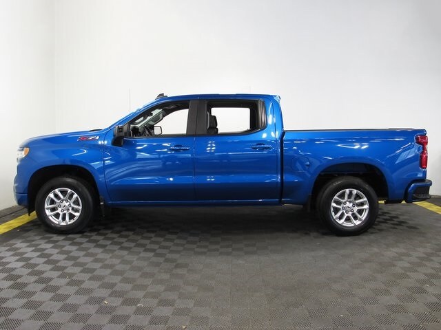 2022 Chevrolet Silverado 1500 RST photo 4