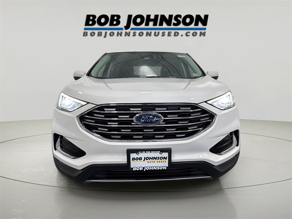 2022 Ford Edge SEL photo 4
