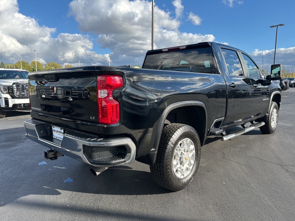 2022 Chevrolet Silverado 2500HD LT photo 3