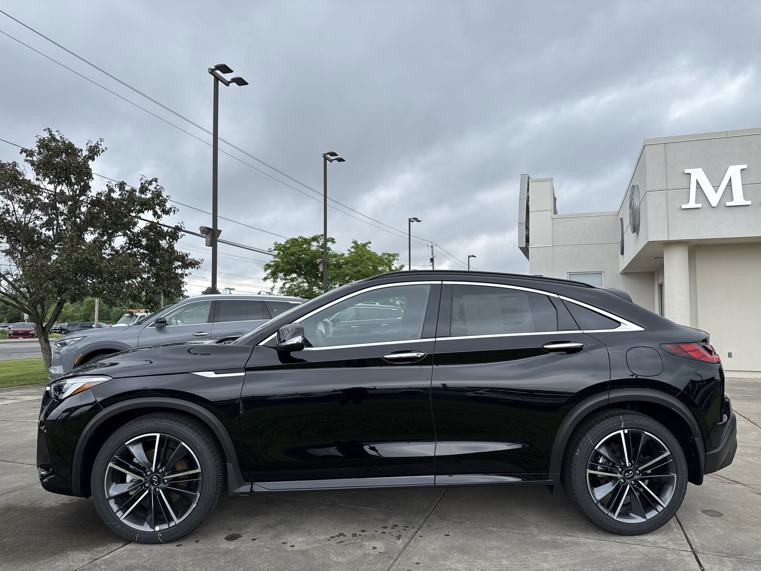 2025 Infiniti QX55 Essential photo 4
