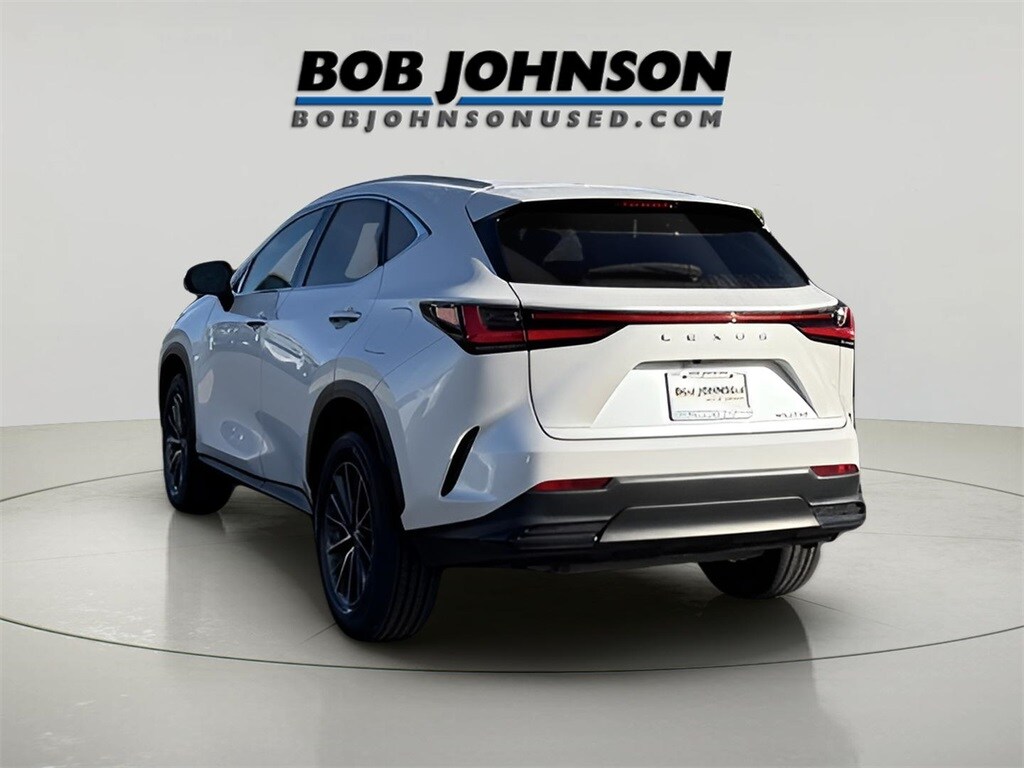 2022 Lexus NX 250 photo 4