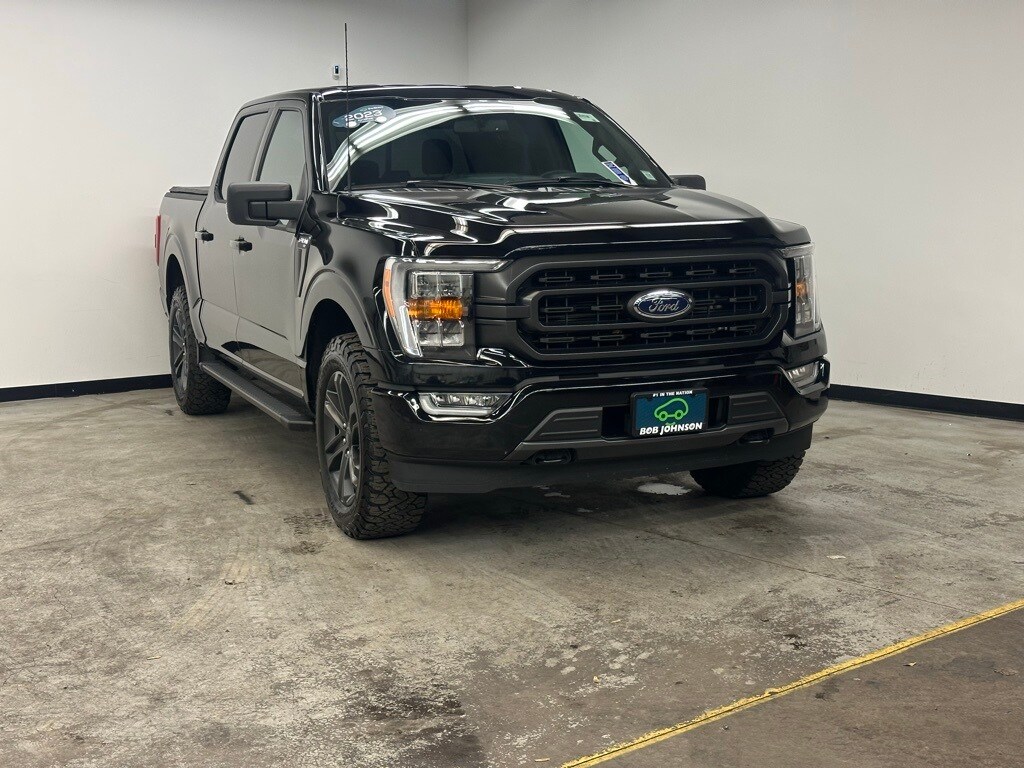 2023 Ford F-150 XLT photo 3